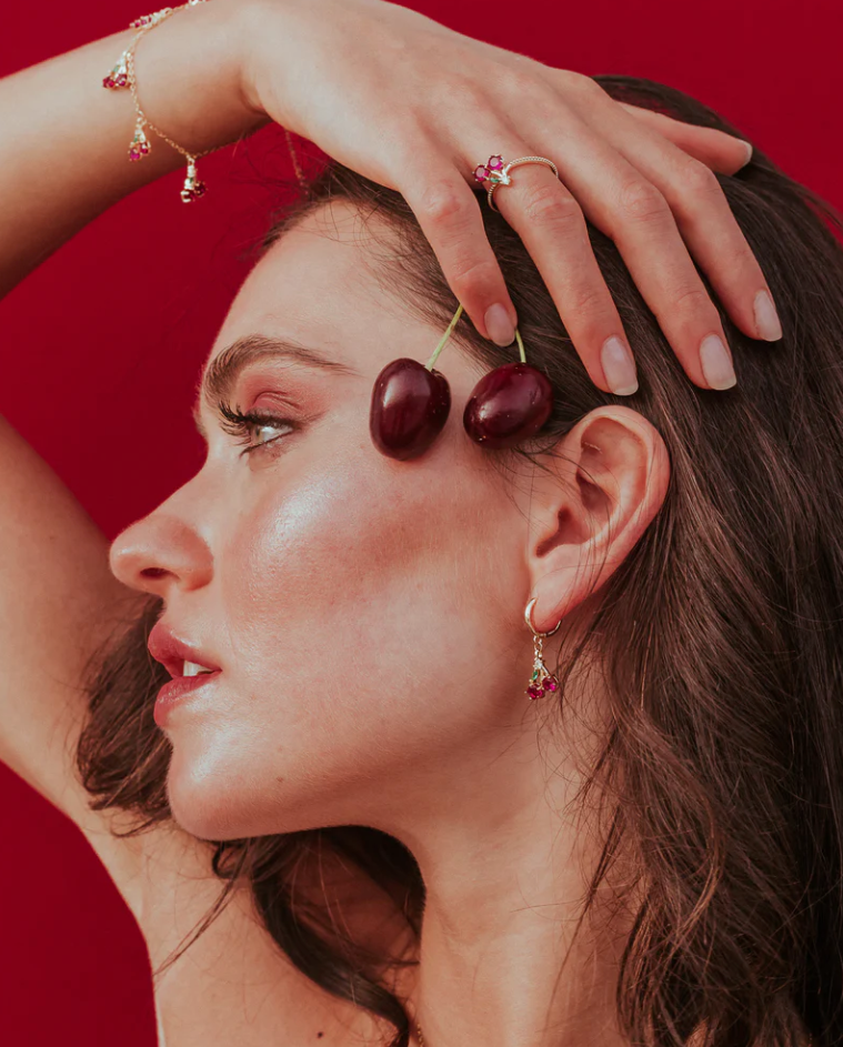 Gioielli con Ciliegia: dolcezza ed eleganza in ogni dettaglio – esplora la collezione più romantica