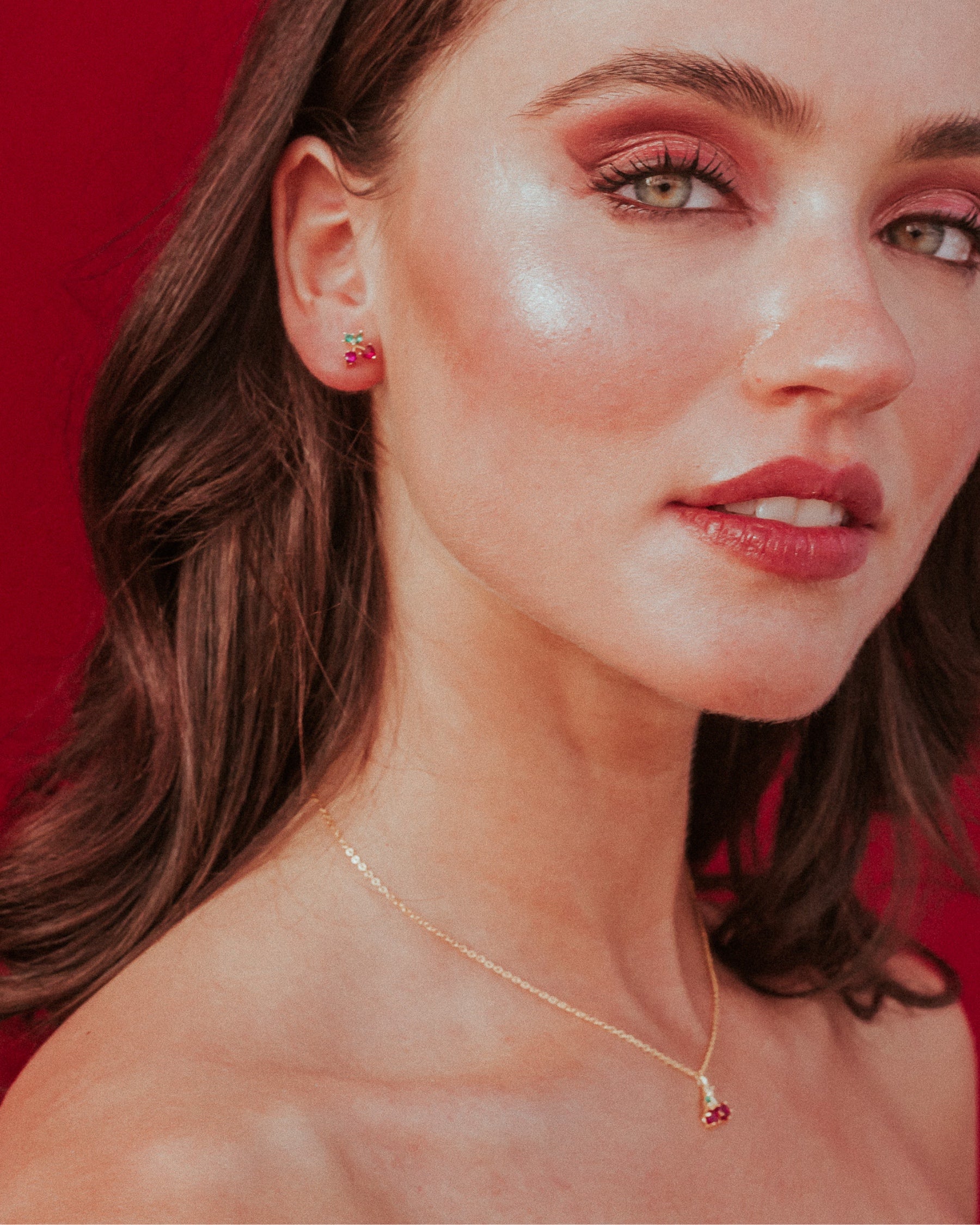 Cherry lobe earrings