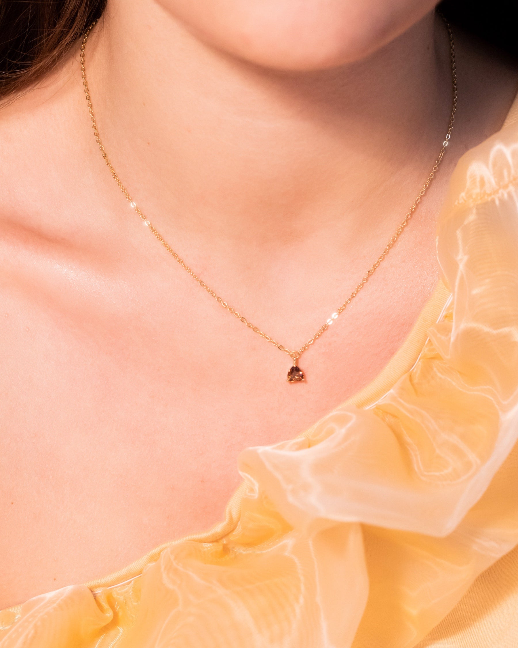 Chestnut pendant necklace